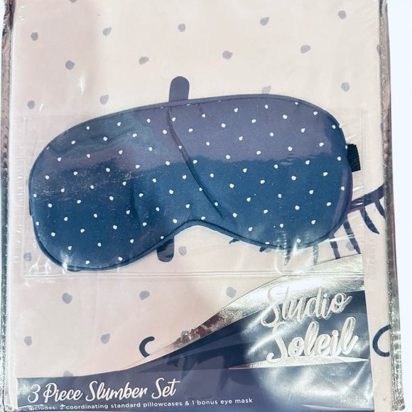 Sleep All Day & Party All Night!!! White and Blue 3 Piece Slumber Set - Picture 3 of 3